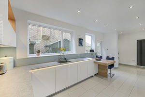 Kitchen- click for photo gallery